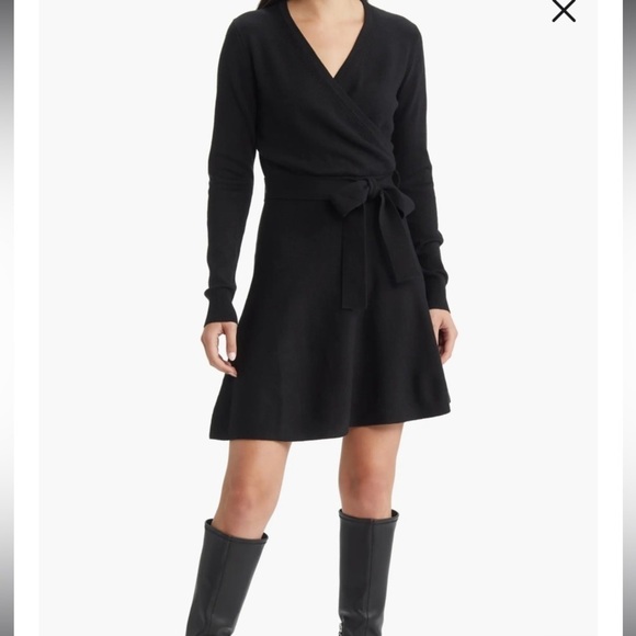 Nordstrom Long Sleeve Faux Wrap  Dress French Connection Black size 6
NWT - Picture 1 of 9